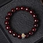 Ten-year-old Bodhi root bracelet, play with Buddhist beads, play with the twelve zodiac guardian beads, play with Buddhist beads, luck bracelet