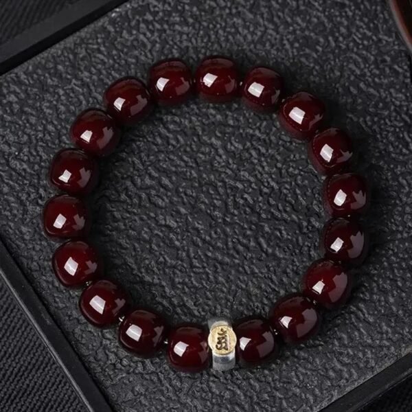 Ten-year-old Bodhi root bracelet, play with Buddhist beads, play with the twelve zodiac guardian beads, play with Buddhist beads, luck bracelet