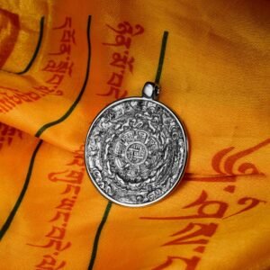 Nine Palaces and Eight Trigrams Pendant