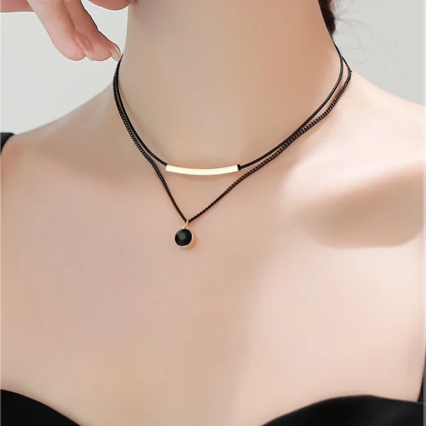 black-minimalist-double-layer-geometric-necklace