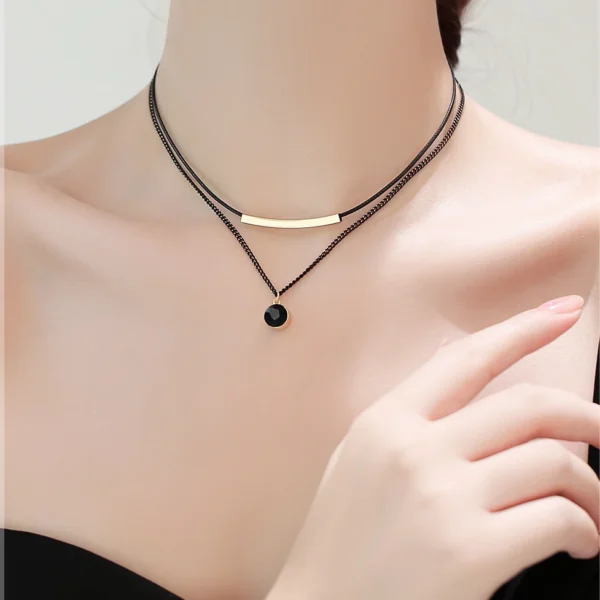 black-minimalist-double-layer-geometric-necklace