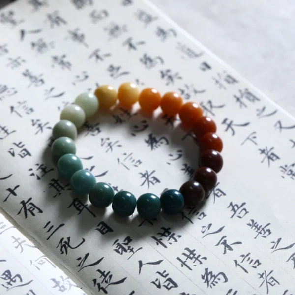 Gradient Bodhi Bracelet on Rough Surface with Color Transition