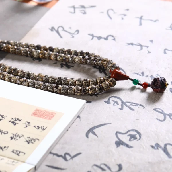 Complete Blood Vein Moon Bodhi Bracelet with Awakening Lion and Tassel