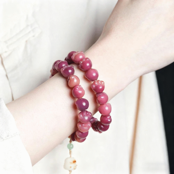 Wrist Wearing Carbon Roasted Cat Paw Bodhi Bracelet with Charms