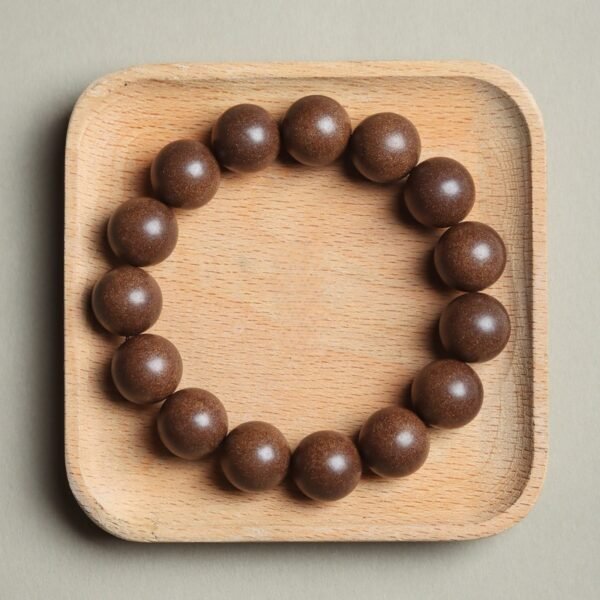 Ancient method of making incense beads bracelets with natural Chinese medicinal materials